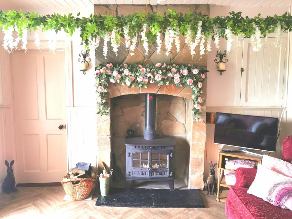 New Listing - Ladybird Cottage - Donegal - Wild Atlantic Way Donegal Town Extérieur photo
